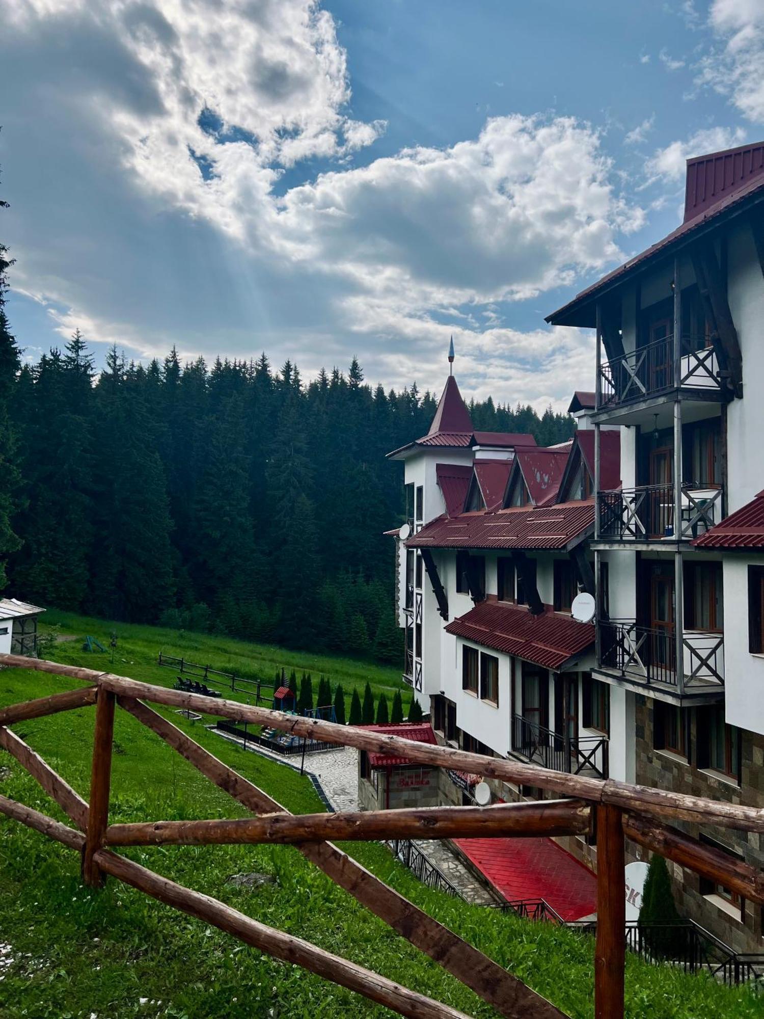 Апартамент Касъл Pamporovo Ngoại thất bức ảnh